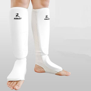 Espinilleras Ligeras de Neopreno para Práctica y Entrenamiento en el Gimnasio - Protección para Piernas Fácil de Usar - Product Image 5