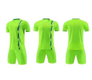 Tenue de football en vente chaude, ensemble de tenue de football respirant, ensembles de kits de football, logo personnalisé, vêtements de football, personnalisation de football - Product Image 1