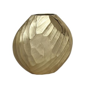 Florero de mejor diseñador con diseño de acabado de varios colores y pintado Florero de mesa y diseño de metal moderno sólido - Product Image 4