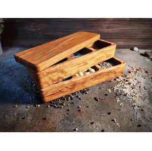 Organisateur d'épices en bois de grande capacité avec plusieurs étagères pour les services de cuisine et de restauration - Product Image 1