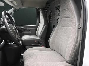 Chevrolet Express 2500 2018, Volante a la Izquierda, Furgoneta de Trabajo, Emisión Euro IV - Product Image 4