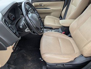 OFERTA PERFECTA: MIT-SU-BI-SHI OUT-LAN-DER GT 2016, TRANSMISIÓN AUTOMÁTICA, ASIENTOS DE CUERO - Product Image 4