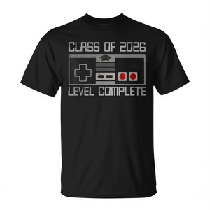 T-shirt Promozionale di Laurea Senior Completa per Gamer - Classe 2026 - Product Image 2