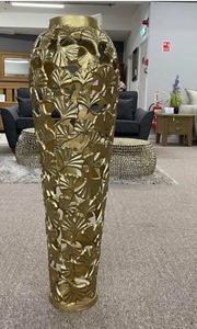 Maceta de Aluminio Resistente con Acabado Tallado a Mano que Combina Simplicidad, Resistencia y Elegancia para Decoración de Jardines Interiores y Exteriores - Product Image 6