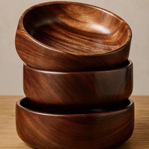 Bol classique en bois poli, léger, pour des cadeaux élégants - Product Image 1