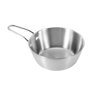 Plats et assiettes en acier inoxydable faits à la main de qualité supérieure pour la maison et la cuisine - Product Image 1