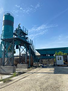 Compacto eficiente 30 M3/H Planta mezcladora de hormigón estacionaria Máquina dosificadora controlada por PLC Bomba Motor Caja de cambios Componentes de núcleo - Product Image 5