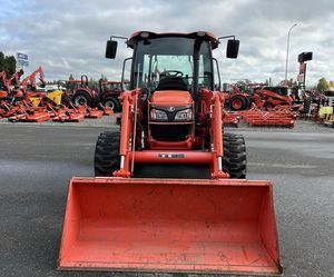 Tractor Kubota M4D-071HDC12 4WD Usado a Precio de Fábrica, Máquina Agrícola Compacta con Motor Potente e Implementos Agrícolas - Product Image 1