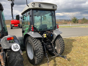 Tracteur compact Deutz-Fahr A-G-R-O-K-I-D 210 avec cabine, best-seller, mini-tracteur agricole 4x4, tracteur à 4 roues motrices - Product Image 4