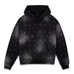 Sweat-shirts pour femmes de la meilleure qualité, en nylon et polyester, avec strass, fabriqués au Pakistan - Product Image 1