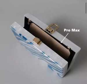 Achetez un élégant ensemble complet de collier avec pendentif papillon vintage plaqué or, imitation perle en résine, pour mariage féminin - Product Image 3