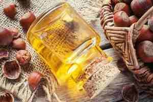 Vente en gros d'huile de noisette disponible en bouteilles et fûts en plastique en vrac à vendre - Product Image 2