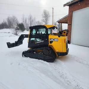2018 JCB 3TS-8T Skid Steer Loader-Chargeur sur chenilles compact télescopique avec une portée, une polyvalence et une puissance élevées - Product Image 4