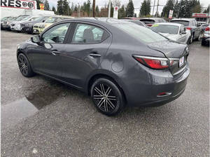 Usado 2017 T * oyota Yaris iA - Product Image 3