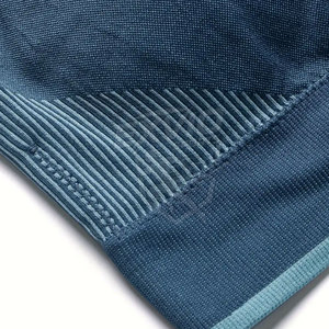 Sujetador deportivo de talla grande personalizado para mujer, hecho con tela cómoda y fácil de usar, disponible en stock. - Product Image 4