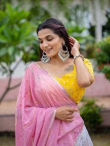 Vente chaude Exclusif Designer Indien Ethnique Georgette Lehenga Choli pour Festival et Mariage Porter Disponible au Meilleur Prix - Product Image 6