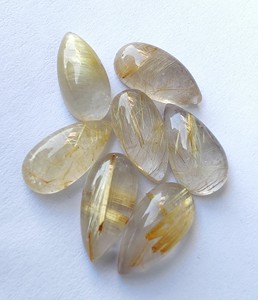 ลูกแพร์ขนาดใหญ่ทำจากหินควอตซ์สีทองธรรมชาติอัญมณีอัญมณีเจียระไนแบบหลังเรียบขนาดได้รับการรับรองสำหรับการทำเครื่องประดับ - Product Image 3