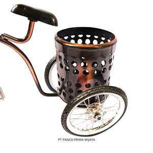 รถลากโลหะโบราณขนาดเล็กของตกแต่งบ้านย้อนยุคแบบดั้งเดิมไม่ซ้ำใครของสะสมทำด้วยมือและขัดเงา - Product Image 3