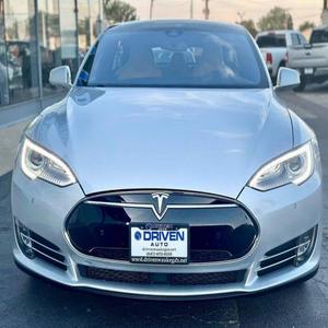 Tesla Model S 2015 en Perfecto Estado - Product Image 1