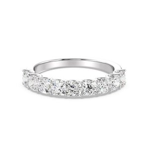 Anillo de media eternidad con corte almohadilla y bordes festoneados - Product Image 3