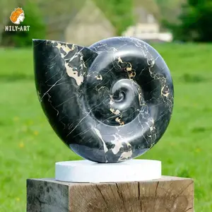 Garten im Freien Naturstein schwarzer Marmor abstrakte Meeres schnecke Skulptur Muscheln Statue