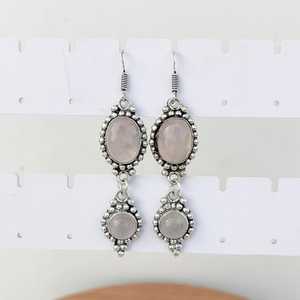 Boucles d'oreilles en quartz rose multi-pierres, fil d'oreille plaqué argent, boucles d'oreilles pendantes en quartz rose rose, bijoux bohèmes faits à la main, romantiques - Product Image 3