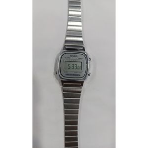 นาฬิกาผู้หญิง LA670W Casio