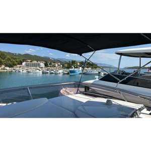 Yacht de luxe Galeon 530 FLY 2008, moteur 2x715 CV, longueur 16,26 m, pour les amateurs de sports nautiques - Product Image 2