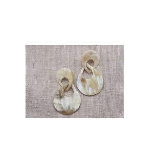 Produit solide corne de boeuf boucle d'oreille nouveau Design bijoux de mode 100% naturel corne de boeuf boucles d'oreilles taille personnalisée corne boucle d'oreille pas cher prix - Product Image 6