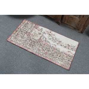 1.6x3.3 ft Vintage Turkish <b>Rug</b>, <b>Small</b> <b>Rug</b>, Red Floral <b>Rug</b> - Product Image 4