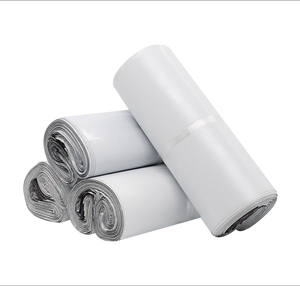 Taille 45*60cm Sacs postaux auto-scellants blancs de haute qualité LDPE recyclé blanc 100% propre usine fabriquée à partir de Thaïlande - Product Image 4