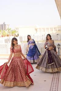 Jacquard de viscosa pura de color granate de último diseñador con trabajo bordado Lehenga Choli & Dupatta Set para bodas, fiestas - Product Image 6