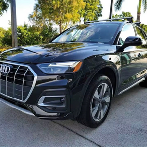 โปรโมชั่น (W&T) รถยนต์มือสอง Audi Q5 Premium Plus 4 ประตู SUV ขับเคลื่อน 4 ล้อ รุ่นปี 2024 พร้อมเครื่องยนต์ 40 TFSI (2.0 ลิตร 4 สูบ เทอร์โบ 7AM) รถ SUV มือสอง - Product Image 1