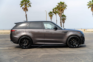Range Rover Sport P400 SE Dynamic 2023 d'occasion en excellent état - Product Image 4