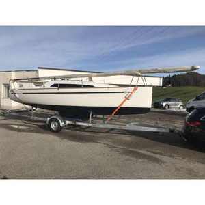 Velero Sunbeam 22.1 con Motor de 2.2 HP, Dimensiones 6.85x2.49m - Product Image 6