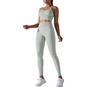 Conjunto de ropa de gimnasio sin costuras para mujer con cintura alta elástica y ajuste moldeador de cuerpo - Product Image 4