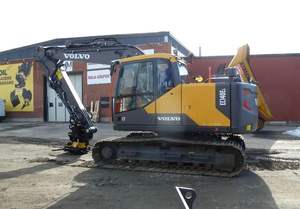 Grande pelle sur chenilles d'occasion VOLVO 290 en bon état Grande pelle à godets portable à vendre - Product Image 5