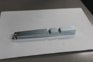 Services d'usinage CNC basés au Vietnam, spécialisés dans l'électroérosion à fil et le brochage de matériaux en acier inoxydable - Product Image 2