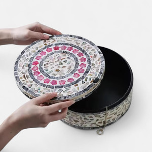 Boîte de rangement décorative flexible de luxe moderne en nacre faite à la main, incrustation de coquillages pour une utilisation domestique haut de gamme - Product Image 3