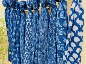 Sarong índigo de algodón azul, tela India teñida a mano Natural, ropa de playa, bufanda de mujer, sarong de verano, tela de gasa suave, Pareo para todas las estaciones - Product Image 3