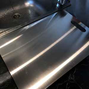 Tabla de cortar de acero inoxidable, duradera, ligera, apta para lavavajillas, 4mm de espesor, tabla de preparación de cocina personalizada - Product Image 4