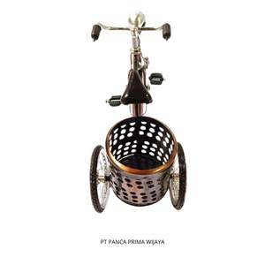 รถลากโลหะโบราณขนาดเล็กของตกแต่งบ้านย้อนยุคแบบดั้งเดิมไม่ซ้ำใครของสะสมทำด้วยมือและขัดเงา - Product Image 4