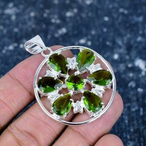Nueva llegada brillante verde peridoto facetado corte punta ajuste sólido 925 colgante de plata esterlina para mujeres joyería hecha a mano - Product Image 4