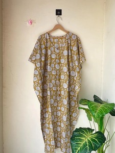 ชุดนอนผ้าฝ้ายแบบคาฟทัน ดีไซน์หรูหรา น้ำหนักเบา ระบายอากาศได้ดี งานแฮนด์เมด ลายพิมพ์บล็อก ลายดอกไม้ สไตล์โบฮีเมียน แบบสองด้าน ยาวเต็มตัว - Product Image 4