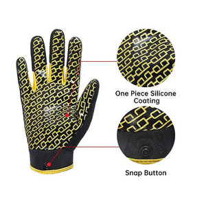 Gants de réception légers sur mesure de haute qualité Gants de football américain en plein air avec un design unique - Product Image 5