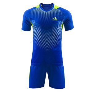 Uniforme de Fútbol Personalizable, Transpirable y de Secado Rápido para Adultos, 100% Poliéster, Alta Calidad, OEM, Conjuntos en Oferta, Estilo Deportivo - Product Image 1