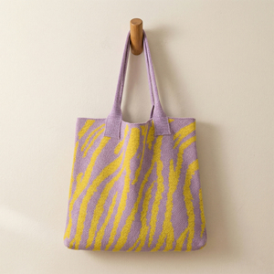 Bolso Tote Impermeable de Gran Capacidad, Tejido Premium, con Logotipo Personalizado, Estampado Animal, para Mujer, para Viaje - Product Image 1