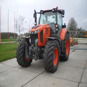 Para Kubota 4WD Tractor Machinery Entrega rápida Precio bajo Máquina agrícola de 4 ruedas con bomba Componente de núcleo de 2 ruedas - Product Image 4