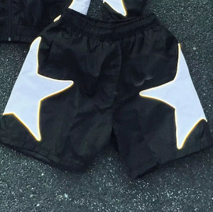 Ensembles pour hommes personnalisés Prince OEM légers vêtements de rue en nylon de haute qualité pour le printemps options de taille disponibles - Product Image 2