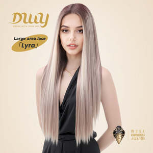Perruque synthétique DWY-Lyra blonde mélangée avec raie libre 13*6 et dentelle transparente - Product Image 1